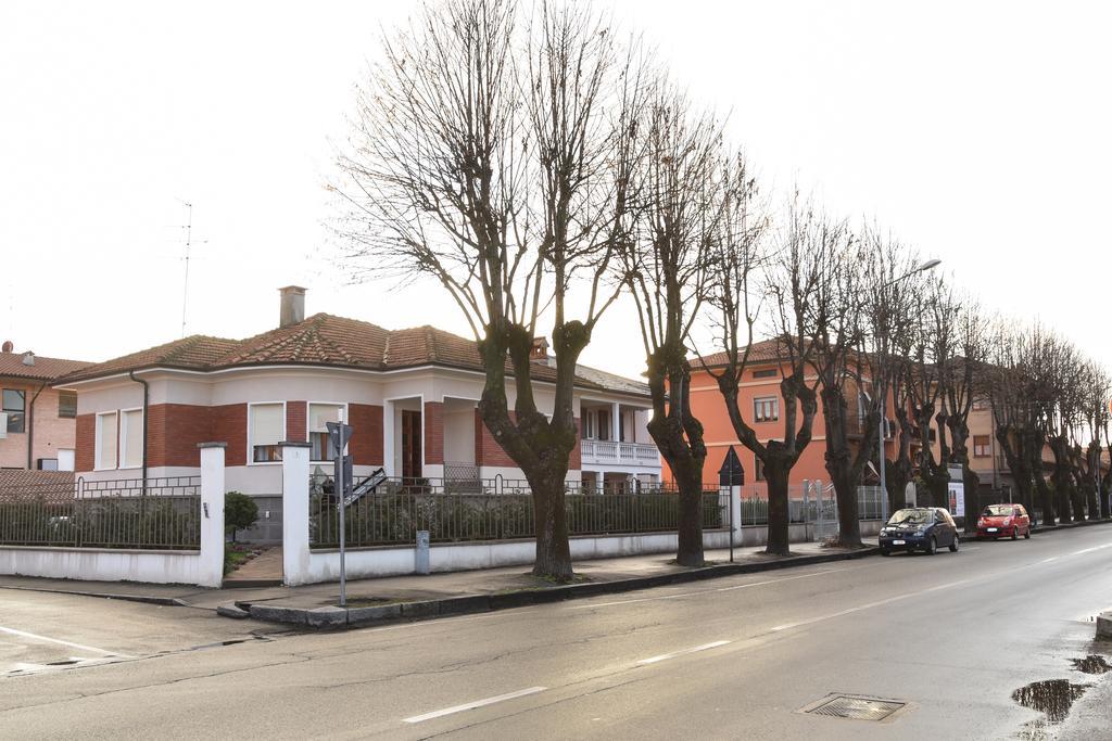 L'Agrifoglio Affittacamere Gattinara Bagian luar foto